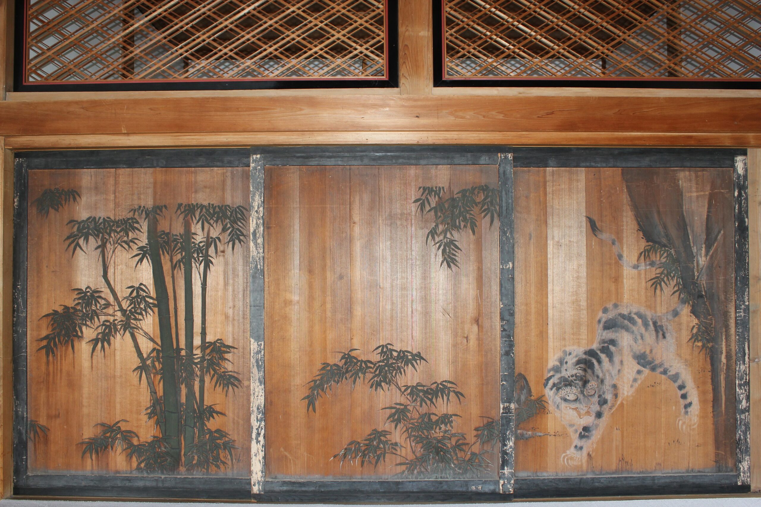 般若寺の相良城杉戸